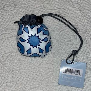 NWT Collapsible Tote Bag, perfect for travel!